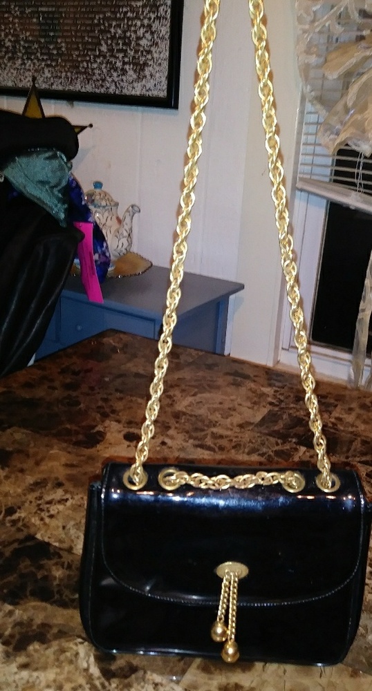 Vintage Bonwit Teller handbag with chain strap